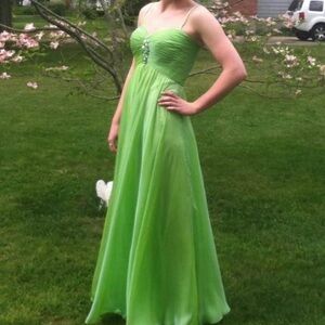 Elegant Green Evening Gown